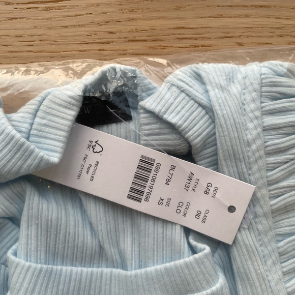 JCrew- Baby Blue Ribbed Ruffle Tank, XS - Picture 3 of 3